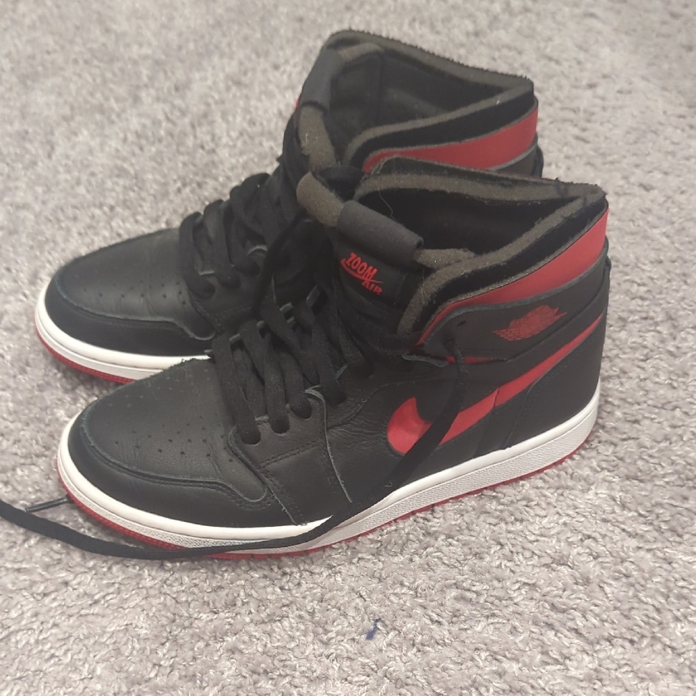 Nike Black and Red Sneakers Air Jordan 1 Mid